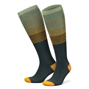 GoWith 1 Pair Unisex Bamboo Knee High Compression Socks - Model: 3590