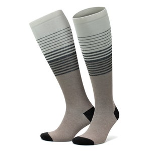 GoWith 1 Pair Unisex Bamboo Knee High Compression Socks - Model: 3590