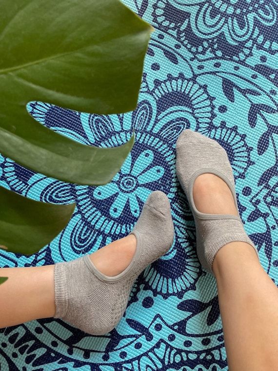 2 Pairs Pilates Socks Non Slip Skid Yoga Socks With Grips & Straps Full  Toes For Women Cotton Gripper Socks