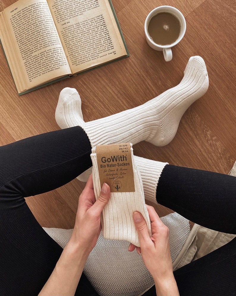 Soft, organic and breathable cotton socks for everyday occasions. These natural crew socks are made from 100% cotton and they make your feet comfortable. The color of these unisex bio crew socks is like cream, actually it is off-white. Free shipping!