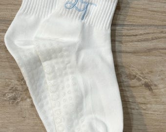 Personalized Pilates & Yoga Grip Socks |Embroidered Socks |Ruffle Yoga Socks | Bridesmaid Gift, Bride Socks, Gift for Her, Custom Yoga Socks