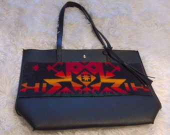 A Vegan Leather Shoulder Bag | Large Tote | Wool Pocket Purse | Over-size Purse | Multi-Purpose | Travel Essential | Southwest Nod