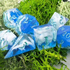 Cumulonimbus handmade 7 piece sharp edge dice set