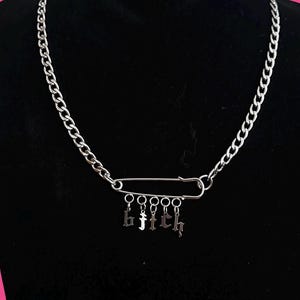 Naszyjnik z zawieszką z agrafką: łańcuszek ze stali nierdzewnej, biżuteria w stylu grunge goth