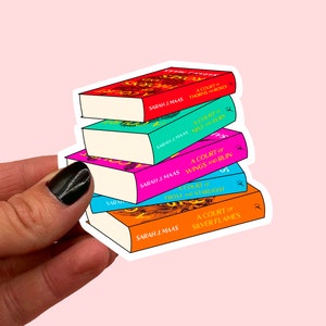 Sticker pile de livres ACOTAR | Sticker pile de livres Sarah j maas | ACOMAF | Un tribunal d'épines et de roses | Une cour de brume et de fureur