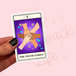 Pegatina de la carta del tarot The Found Family / amante de los libros / regalo de libros / pegatina de libros / bujo / tropos de libros