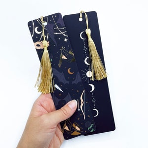 Gold Foiled ACOTAR Bookmark | Officially Licensed ACOMAF Bookmark | Fantasy Book Lover Gift
