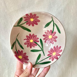 Handmade ceramic bowl - flower ceramic bowl - flower bowl - handmade bowl - unique bowl - hand-shaped bowl