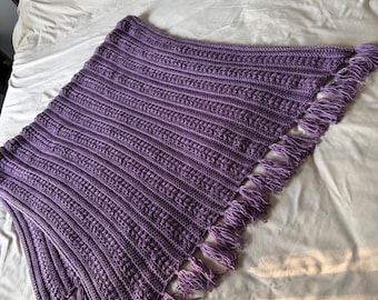Afghanisch in Lila