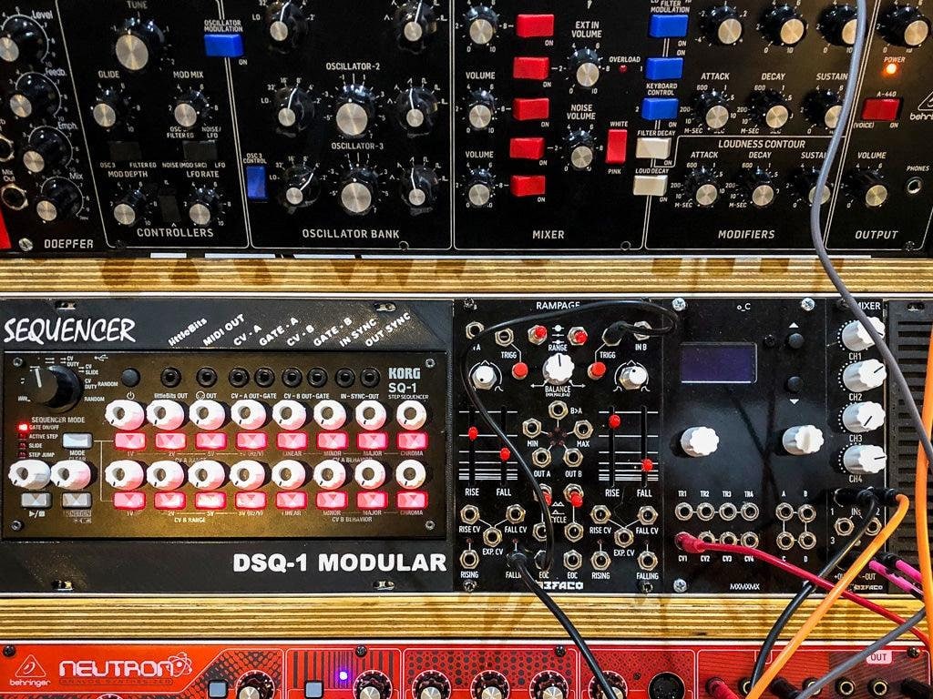 Korg SQ-1 シーケンサー 18 ボタン アップグレード: 3D プリントされた