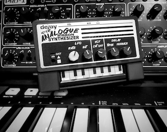 Korg Monotron DELAY Analog Synthesizer: 3D printed case