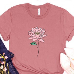 Custom Birth Flower Shirt, Gift for Her, Flower Shirt, Personalized Gift,Personalized Shirt,Birth Month Flower Shirt, July Shirt, Water Lily