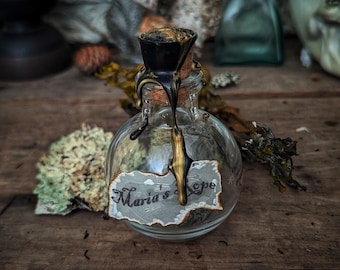 Maria's Rope Star Engraved Potion Bottle: Practical Magic Protection
