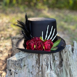 Day Of The Dead Top Hat with Roses Day Of The Dead Top Hat with Roses
