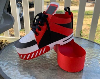 3D paper card stock shoe giftbox SVG for use with Cricut Design Space