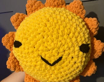 Virkad Sun Amigurumi: Handgjord plyschleksak