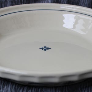 Vtg 1990 1st Generation Longaberger Pottery Woven Traditions ceramic Pie Plate Classic Blue USA Signed
