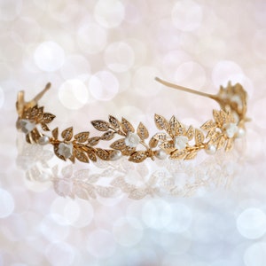 Flower Copper Leaf Inlaid Zircon Pearl  Gold Wedding Headpiece Tiara for Bride Tiaras and Crowns  Hair Accessories