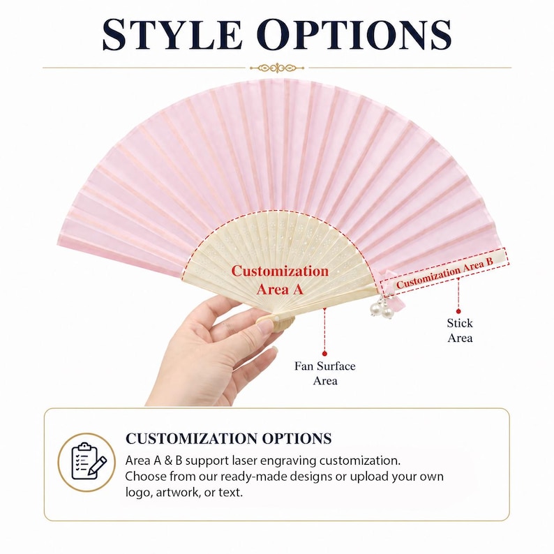 Op de afbeelding: Een lichtroze vouwbare handwaaier met een lichtgekleurd houten frame en een kleine witte parelbedel. De afbeelding bevat tekstlabels voor aanpassingsgebieden, waaronder Customization Area A, Customization Area B en Stick Area, plus instructies.
