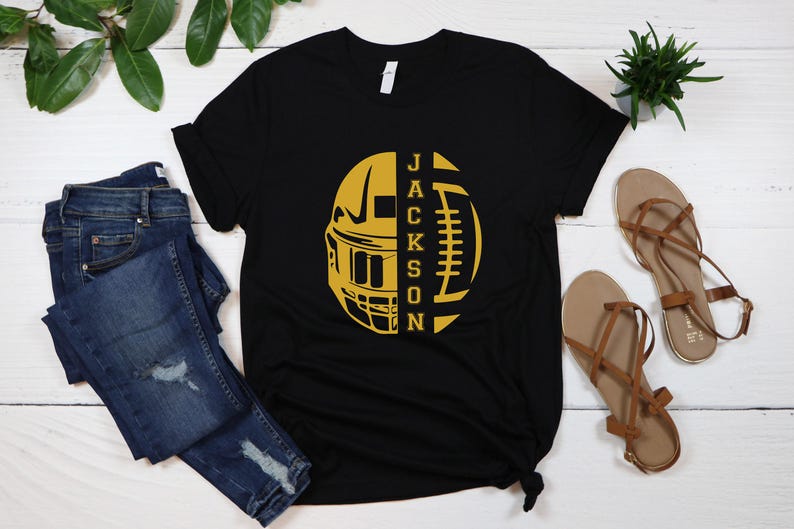 Personalized Football Mom Shirt for Game Day,Custom Football Gift,Women Football Shirt,Football Season Shirt,Game Day Shirt Women, Football bild 4