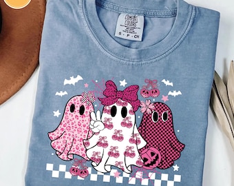 Comfort Colors® Coquette Retro Leopard Checkered Ghost Halloween Spooky Season T-Shirt, Ghost Halloween Shirt,Tis the Season Shirt