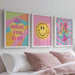 Póster imprimible con cita inspiradora en color rosa, conjunto de 3 impresiones con cita inspiradora colorida, arte de pared rosa y naranja, decoración de pared universitaria