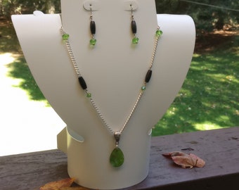 Green DICHROIC Glass Pendant Set