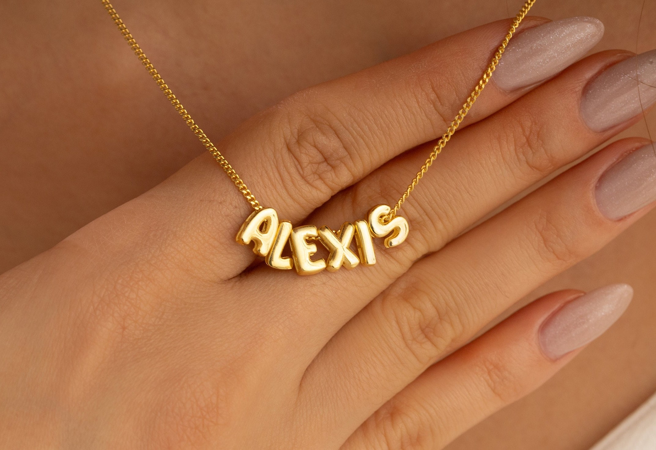 Bubble custom chain outlet