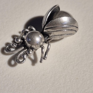 vintage sterling silver brooch.