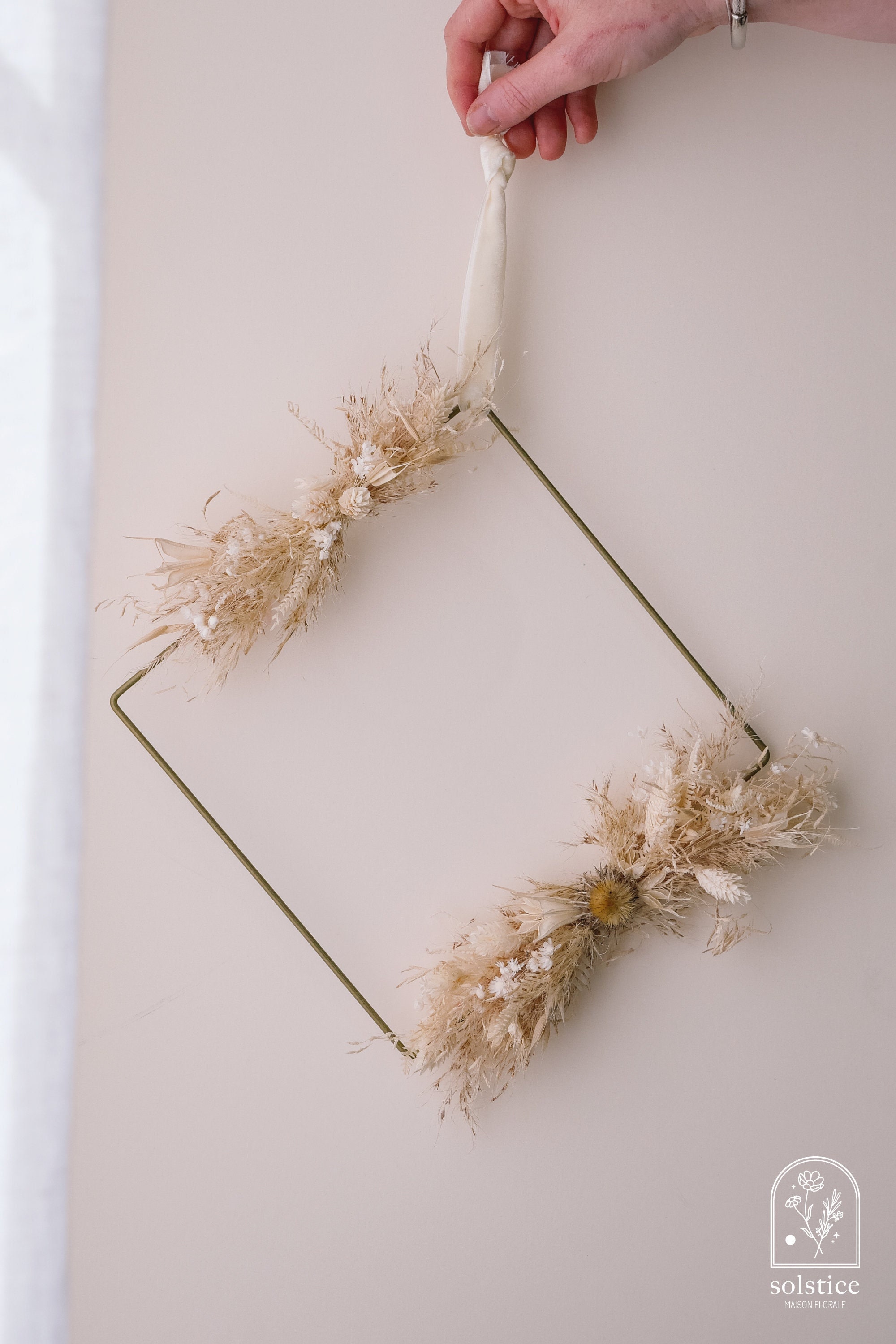 Couronne Losange en Fleurs Séchées Teintes de Blanc - Lait Écrémé