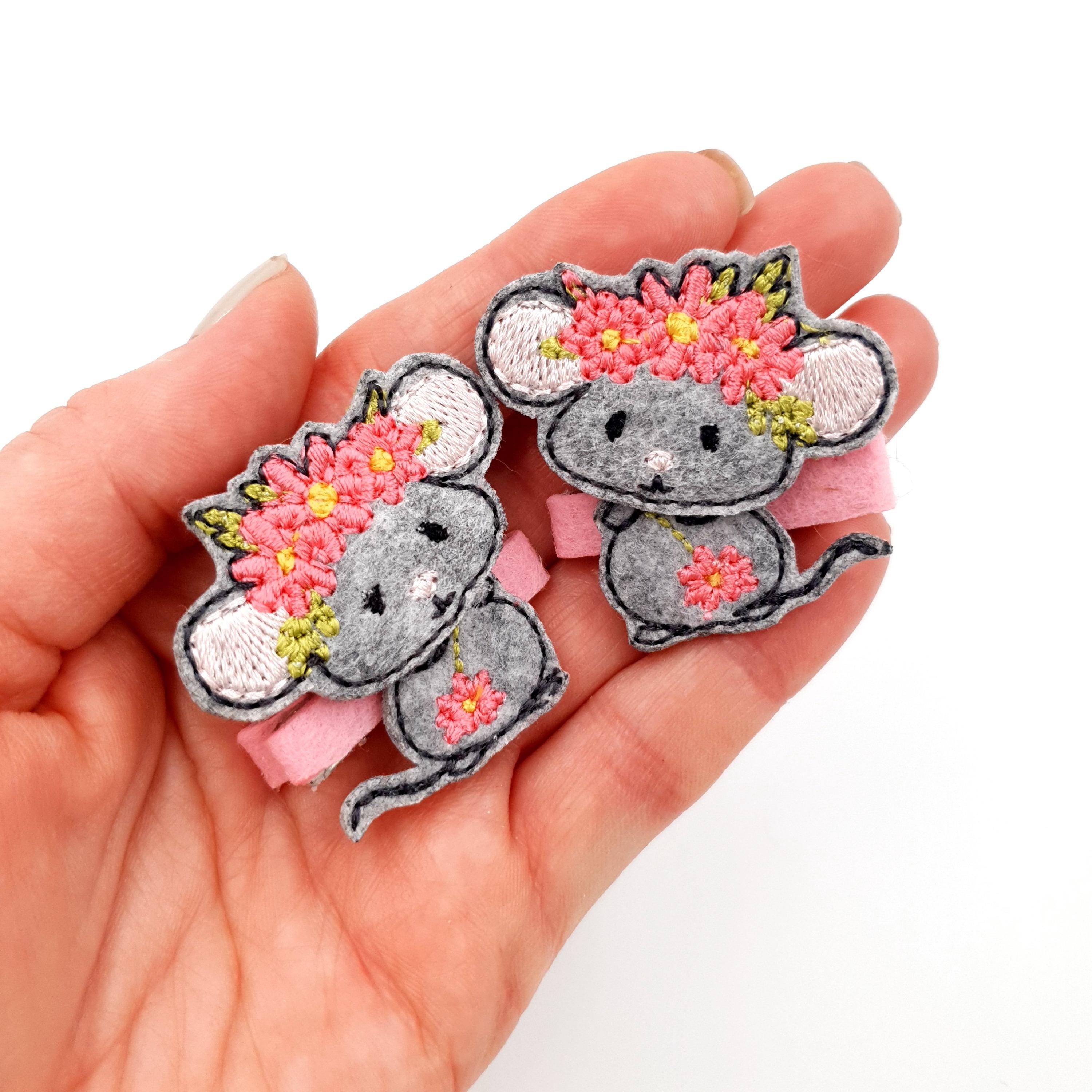Mouse Feltie Machine Embroidery Design Mouse Flowers Hair Bow Center ...