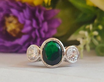 1930s 2 Carat Emerald Antique Vintage Art Deco Engagement Ring in 925 Sterling Silver Estate Diamond Ring Three Stone Filigree Vintage Ring