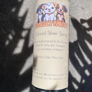 Spray de prata coloidal natural para cães: calmante para a pele de animais de estimação