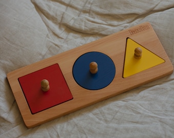 Montessori Knob Puzzle – First Shapes Learning Toy (Circle, Square, Triangle)
