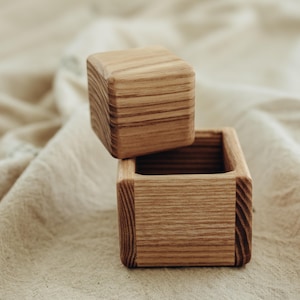 Montessori Würfel & Box Set - Greiflinge aus Holz - Baby Stapellernspielzeug 5 M+