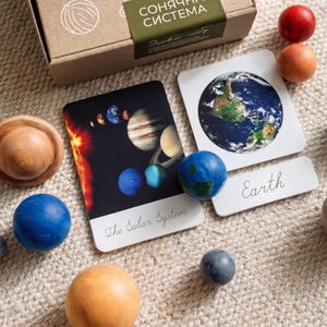 Montessori Sonnensystem Set | Holz Planeten & Karten | Lernspielzeug Weltall | 3-teilige Karten | 3J+