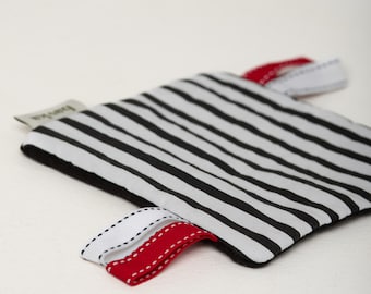 Black White Crinkle Cloth - High Contrast Sensory Toy - Newborn Comfort Lovey 0M+