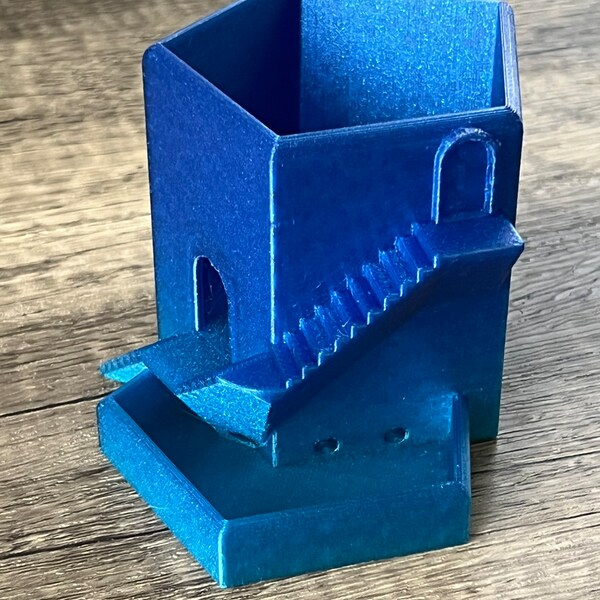 3D Printed Indoor or Outdoor Planter with Drainage, Office Decor