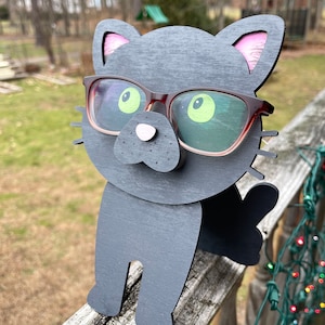 Cat Eyeglass Holder. Gifts. Holidays. Special Occasions