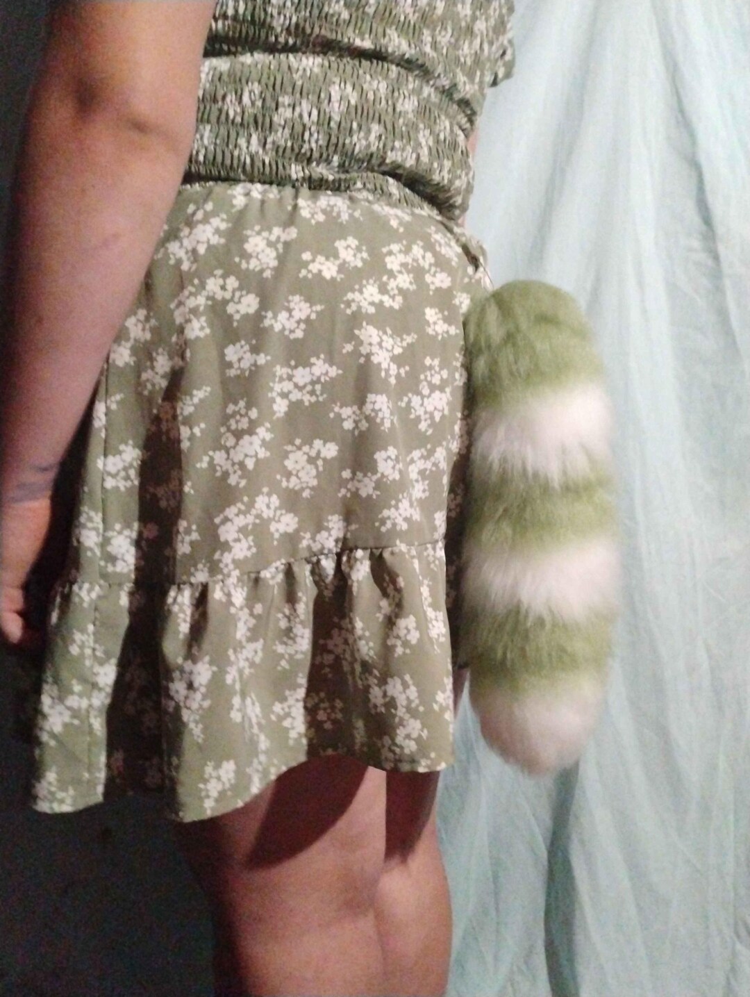 15” Yarn Tail Handmade - Furry Tail, Therian Tail, White, Green - Etsy