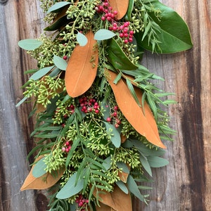 Fresh magnolia pepper berry eucalyptus seeded garland, real greenery garland, wedding garland, Christmas garland, thanksgiving garland