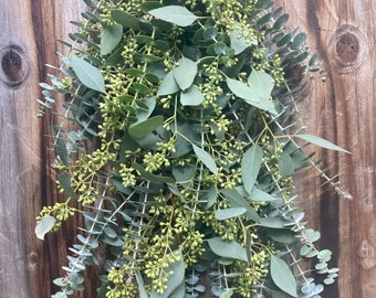 Fresh baby blue seeded eucalyptus garland, real greenery garland, wedding garland, aisle runner