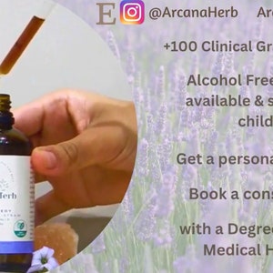 Może przedstawiać: Brązowa szklana butelka z kroplomierzem, z etykietą "ArcanaHerb Sleep Remedy", na tle lawendy. Etykieta zawiera r&oacute;wnież napis "Oat Straw, Hops, Catnip, Valerian".