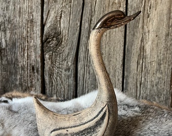 Excellent Farm style Swan Decor