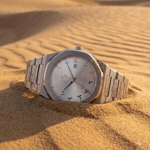 Men's watch with Arabic numerals stainless steel analog quartz sapphire glass designer wristwatch men fashion waterproof watch with Arabic calendar image 7