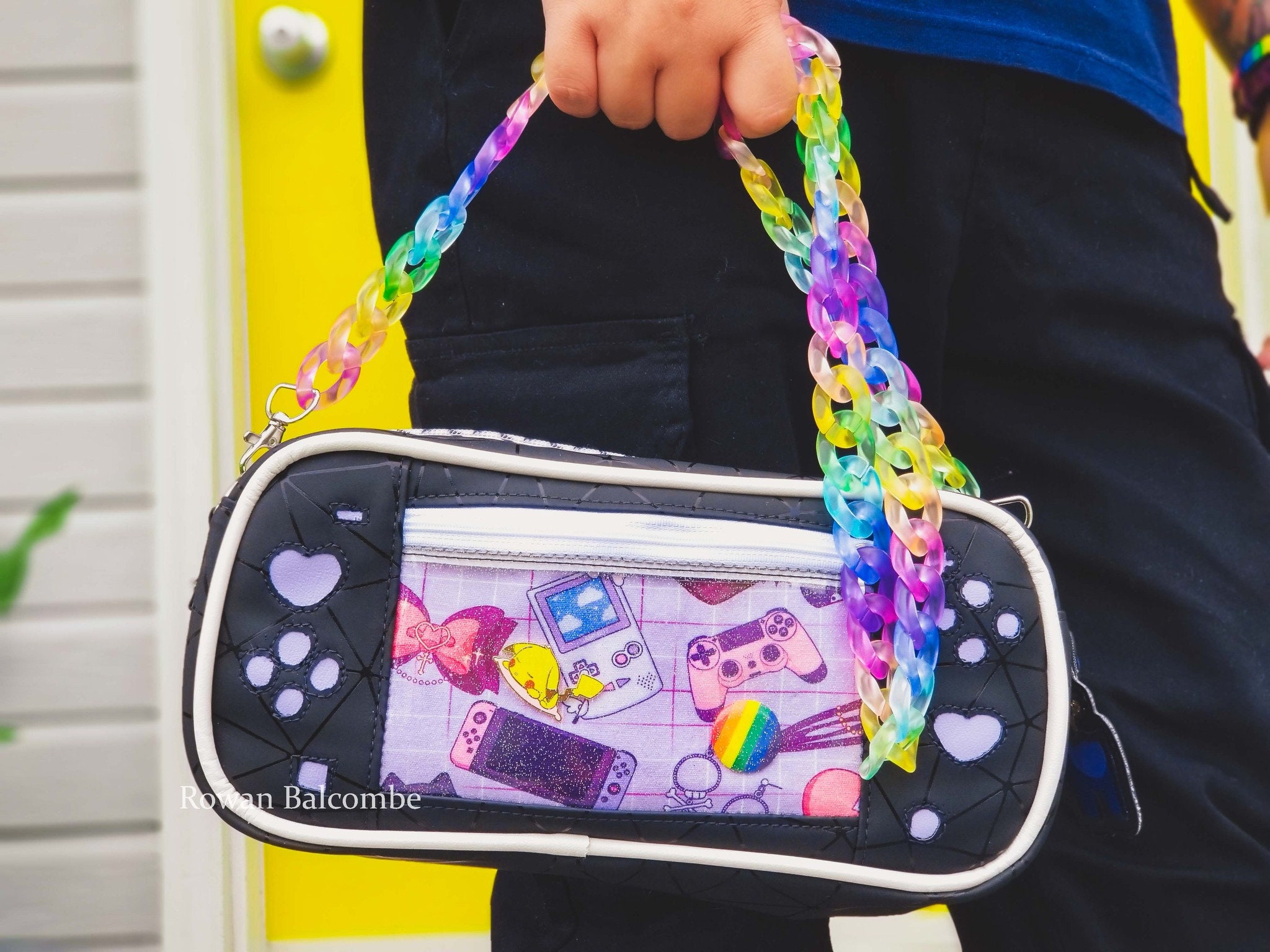 Nintendo switch ita bag hotsell