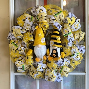 Bee Gnome Wreath for Front Door – 24” Yellow Black White Mesh Spring Summer Decor with Ribbons and Plush Gnomes – Handmade Gift