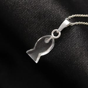 Natural Crystal Quartz Fish Pendant, 925 Silver Handmade Jewelry, Hand Carved Clear Crystal Fish Jewelry, Summer Fish Charm Jewelry for her