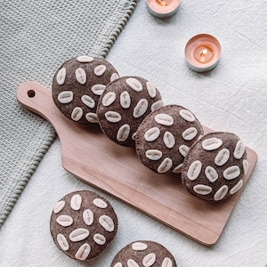 Delightful Felt Peanut Cookies – A Classic Treat for Playtime! Pretend Play Breakfast Food, Toy Kitchen, Restaurant, Educational, Montessori
