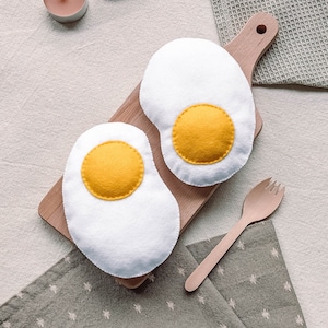 Sunny-Side Up Felt Egg – Perfect for Playtime Breakfasts! Toy Kitchen Food, Play Restaurant, Educational Toy, Imagination Play, Montessori